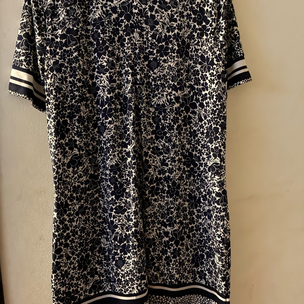 Michael Kors Navy and White Floral Knee length dress NWT